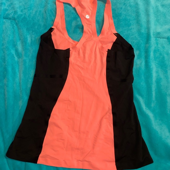 Lululemon tank - Picture 3 of 3